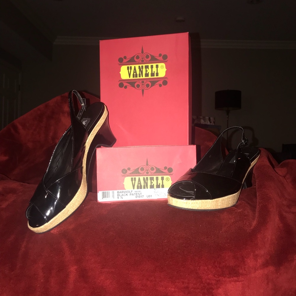 Black low heel cute shoes.